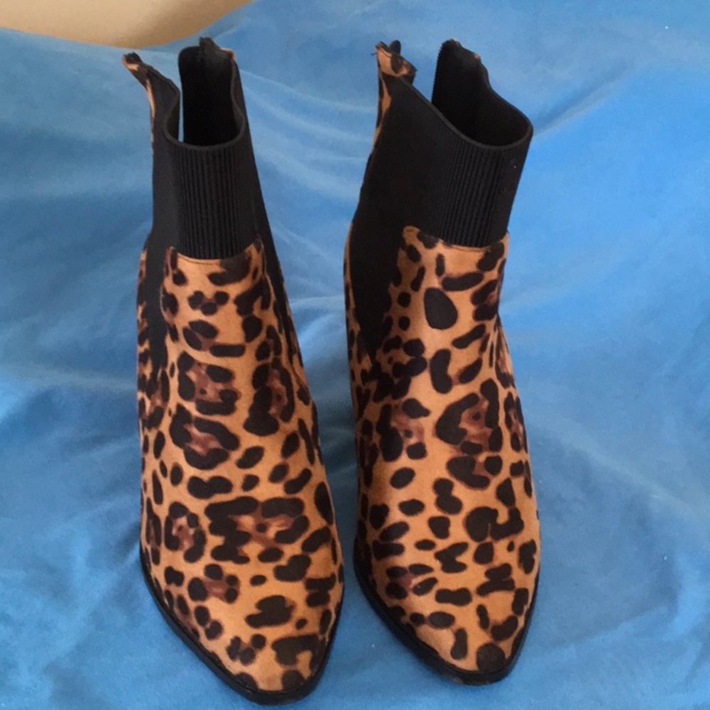 Cheetah print fashion ankle boots